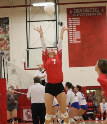 Bella Thompson finished with 12 kills, 11 assists and two aces in Van’s 25-10, 25-11, 25-19 win over the visiting Wills Point Lady Tigers Sept. 24. Photo by David Kapitan