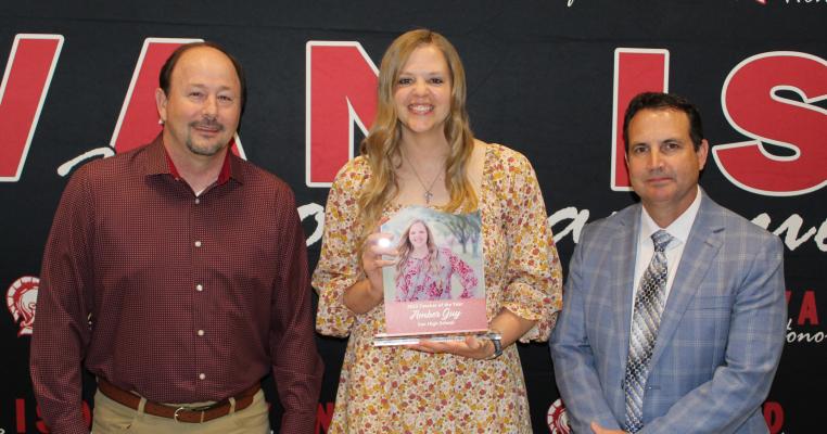 Amber Guy was named as the 2022-23 ‘Teacher of the Year’ at Van High School May 9 during ceremonies at the Hideaway Lake Clubhouse near Lindale. Standing with her were former VHS Principal Jeff Hutchins and Van ISD Superintendent Don Dunn. Photo by David Barber