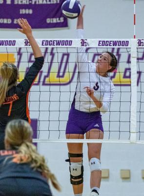 Tristin Smith and the Edgewood Lady Dogs closed out the regular season with 10 consecutive wins, including a sweep of Grand Saline Oct. 25. Photo by Dusty Goodwin