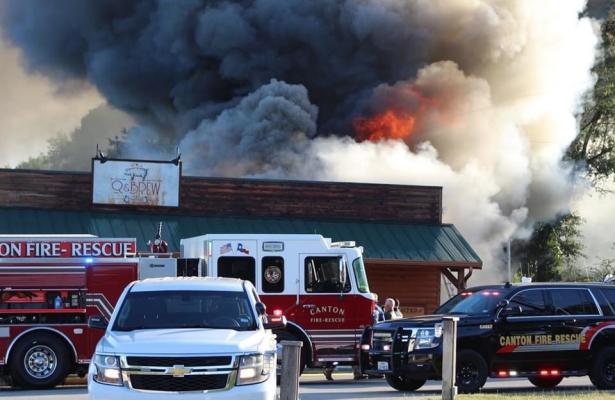 Fire units responded to the call at the Q &amp; Brew at around 5 p.m. on Monday. While the building sustained significant damage, the restaurant stated, “we are eternally grateful no one was injured.” Photo by Nick Gibbons/The County Eagle