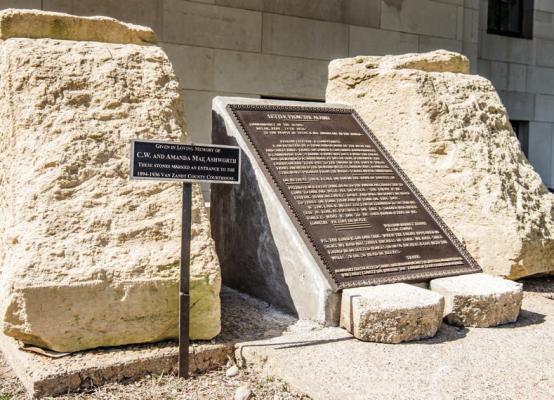 A 200-pound bronze plaque in recognition of the 220-word ‘Victory or Death’ Letter was dedicated April 12 on the northside steps of the VZC Courthouse. VZC was the fourth county in the state to receive the plaque from The Alamo Letter Society, who is attempting to place the plaque in all 254 courthouses throughout the state. Photo by Faith Caughron