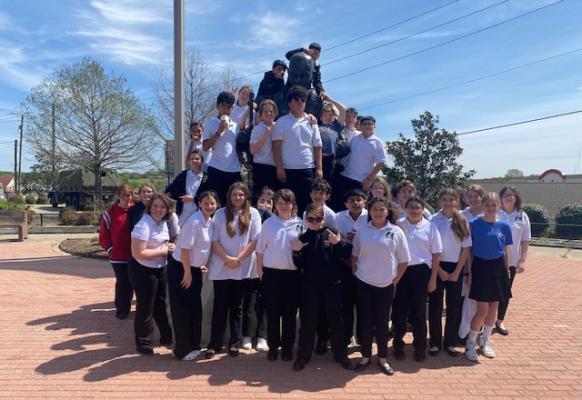 A group of 35 teachers and students from Scurry-Rosser ISD Middle School visited Canton March