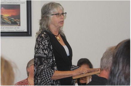 Van Zandt County resident Karen Reeves shared her strong opposition to a proposal by the VZC Commissioners Court to enter into a contract with Hart Intercivic of Austin to buy new voting equipment. During their regular meeting Aug. 30, the commissioners’ court voted 3-2 to enter into a contract with Hart Intercivic. Photo by David Barber