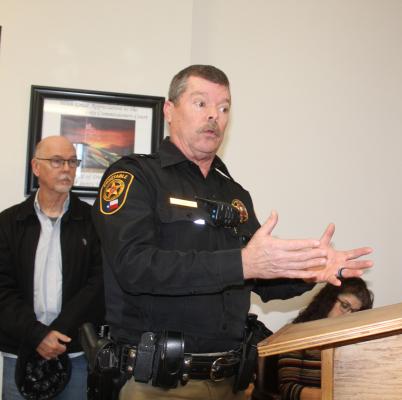 Van Zandt County Pct. 3 Constable Jeff Caughron discussed his support for reduced speed limits on VZC roads during the regular meeting of the VZC Commissioners Court Dec. 6. The commissioners’ court voted unanimously to have a uniform speed limit of 35 miles per hour on most or all VZC maintained roads in all four precincts.