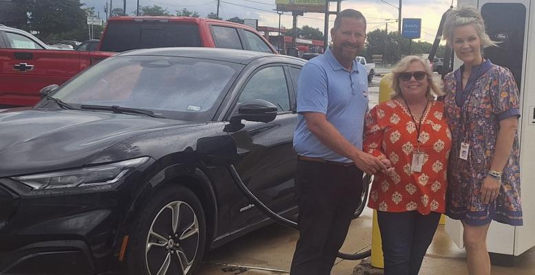 Wills Point ISD Pre-K Teacher Ginger Lilly received the keys to a new vehicle from John David Crow at Wills Point Ford recently after being named as the Wills Point Ford ‘Teacher of the Year’ for Wills Point ISD. Also shown with Lilly and Crow was Wills Point ISD Chief Communications Officer Kate Keierleber. Courtesy photos