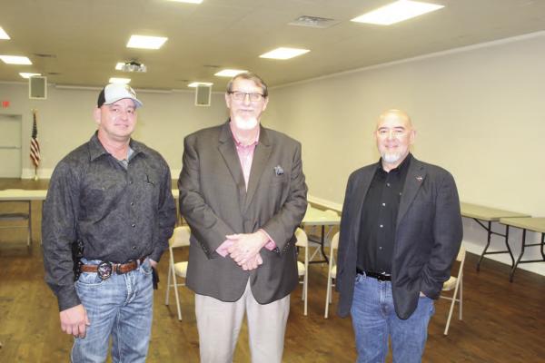 New City of Van Administrator John Desha (middle) was honored with a ‘meet and greet’ reception Jan. 8 downtown at The Movie House. Desha comes to Van from Portales, New Mexico where he served as the Public Works Director. Among those in attendance Jan. 8 were Jeff Hudgens of the Van Police Department (left) and Van City Councilman Mark Heatwole. Desha began his new duties in Van Jan. 2 and attended his first regular monthly Van City Council meeting Jan. 11. Photo by David Barber