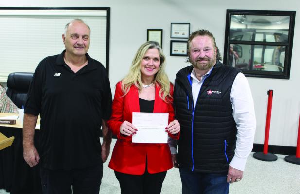 City of Van receives donation from Republic Services