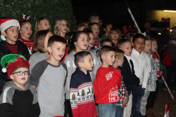 VAN SECOND GRADERS HELP USHER IN HOLIDAYS