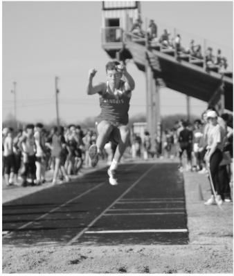 Top, Athletes from Canton, Edgewood, Van and Wills Point were among the participants of Malakoff’s Tiger Relays March 3. Photos courtesy of WPHS Yearbook staff