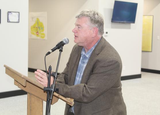 Mark Campbell was introduced as the new city manager for the City of Van at the conclusion of the Van City Council’s regular monthly meeting Dec. 19. Campbell will officially begin his new duties Jan. 6. Photo by David Barber