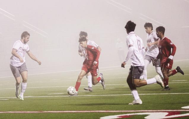 Van boys’ soccer team shuts out Mineola, 3-0