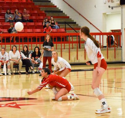 The Van Lady Vandals wrapped up the first round of District 16-4A play with a 5-1 record overall, including wins over Lindale, Brownsboro, Mabank, Athens and Cumberland Academy. Photo by Liz Hinch