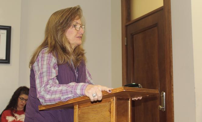 Van Zandt County Criminal District Attorney Tonda Curry presented a resolution to the VZC Commissioners Court Dec. 4 during its regular meeting calling for her to send a letter requesting a copy of all plans for the proposed Amador Battery Storage Facility within 10 days after the letter was received. The resolution was unanimously approved by the commissioners’ court. Photo by David Barber