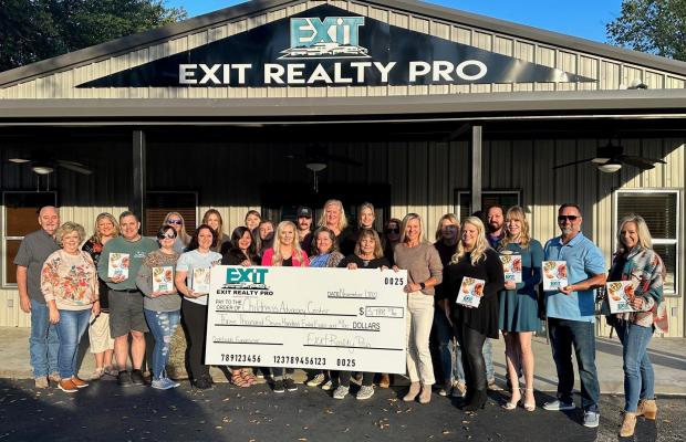 The Van Zandt County Children’s Advocacy Center received a donation Nov. 1. The donation was made possible through the efforts of EXIT Realty Pro agents and the sale of cookbooks featuring submitted recipes. Photo by David Barber