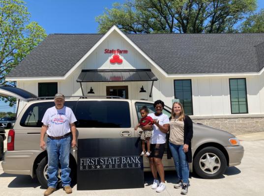 Help 4 Heroes USA donates van