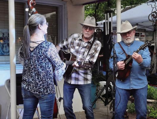 Rick Babb and Paula McClanahan were among those providing musical entertainment May 11 during the 2024 Edom Backporch Blues and Beyond. Photo by Jennifer Fulgham