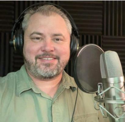 Bob Mauldin, a VZC native, will release his album at Moore’s Store in Ben Wheeler. Photo by 31 West Productions