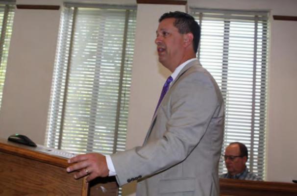 John Manning, representing the Waco audit firm of Patillo, Brown, and Hill L.L.P., presented the audit report for the fiscal year that ended September 30, 2021, during the regular meeting May 25 of the Van Zandt County Commissioners Court. The audit report was unanimously approved. Photo by David Barber
