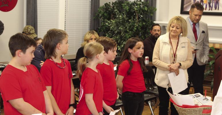 	School administrators express appreciation to Van trustees