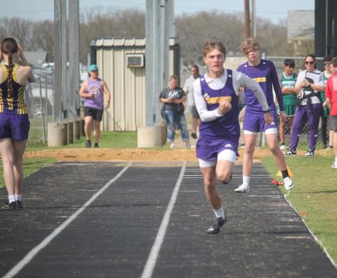 Eli Bundrick of Edgewood competed in the triple jump March 13 during the Malakoff Tiger Relays. Photo by Russell Slaton