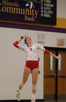 Ashlyn Lloyd put together a dominant stat line during Van’s three-set sweep of Mabank Oct. 15, finishing with six digs, six aces, five kills and an assist. Photo by David Kapitan