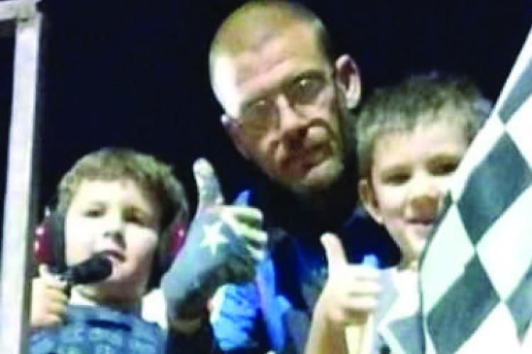 In Memory of David Lynn Read and Sons