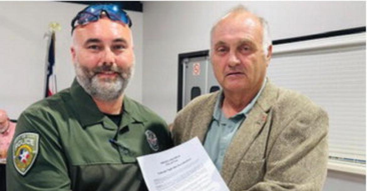 Police Chief Eric Doering and Mayor Ernie Burns. Courtesy photos